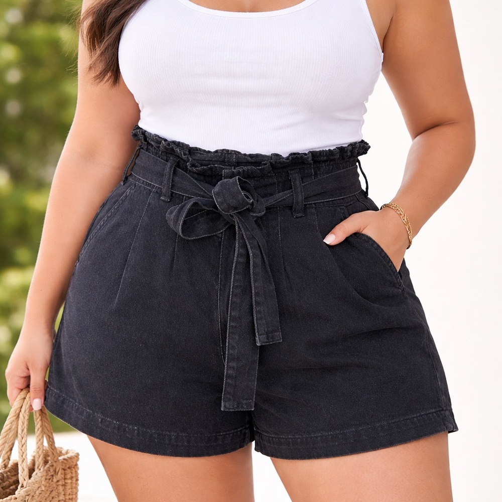 American Eagle Paperbag Denim Mom Shorts – Black Onyx – Size 20 – NWOT